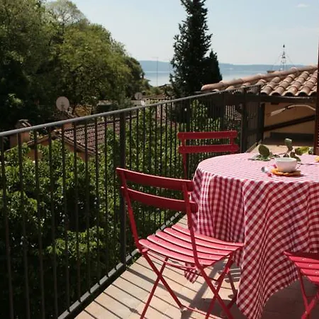 Holiday home Relax In Piazzetta Casa E Per Vacanze Trevignano Romano