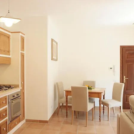 Holiday home Relax In Piazzetta Casa E Per Vacanze Trevignano Romano